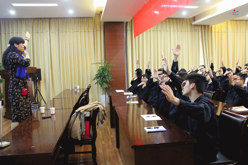 1487147546115837.gif 20160429083462176217.gif