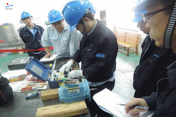 1489047420273251.gif 2014111216520536536.gif