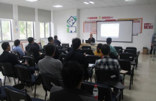 ����������ح���ɹ�˾��չ�׽�繤/ǯ�����߼�������ʦ�������϶�����ѵ